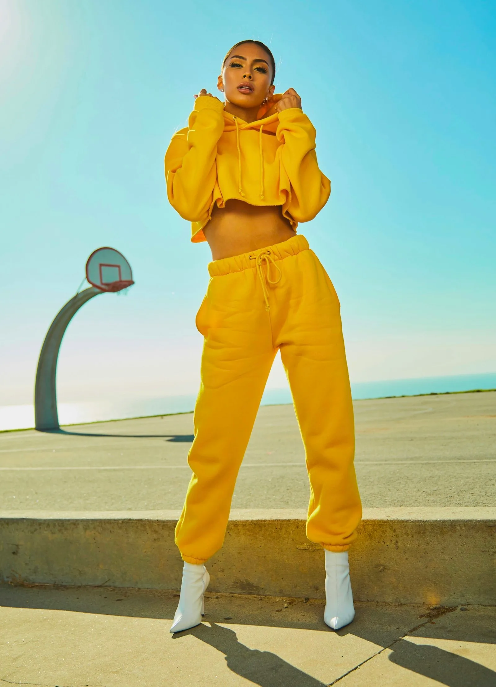 Creative fashion photography for free AI generator topic